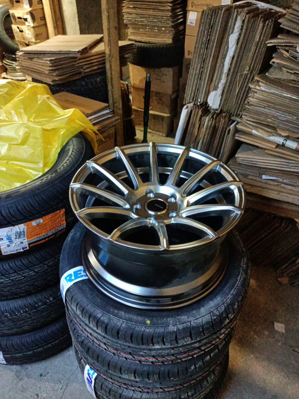 Новые диски — Toyota RAV4 (II), 2 л, 2001 года | аксессуары | DRIVE2