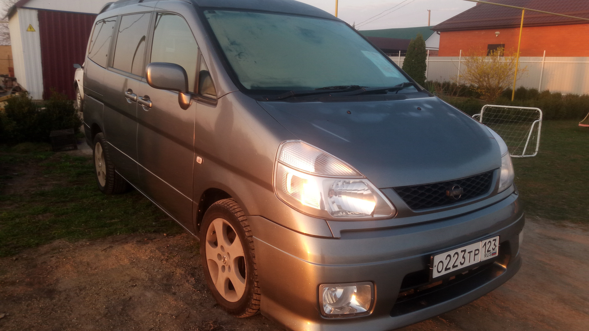 Nissan Serena Mk II (C24) 2.0 бензиновый 2001 | 4wd на DRIVE2