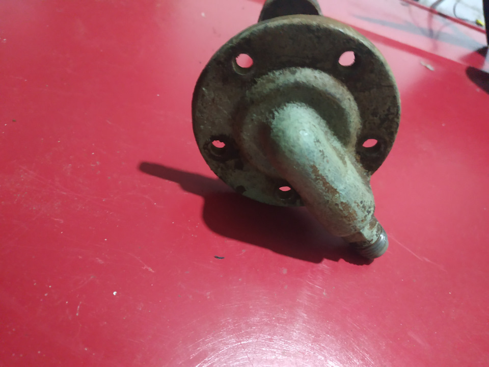 Бензоприемник — Москвич 407, 1,3 л, 1963 года | своими руками | DRIVE2