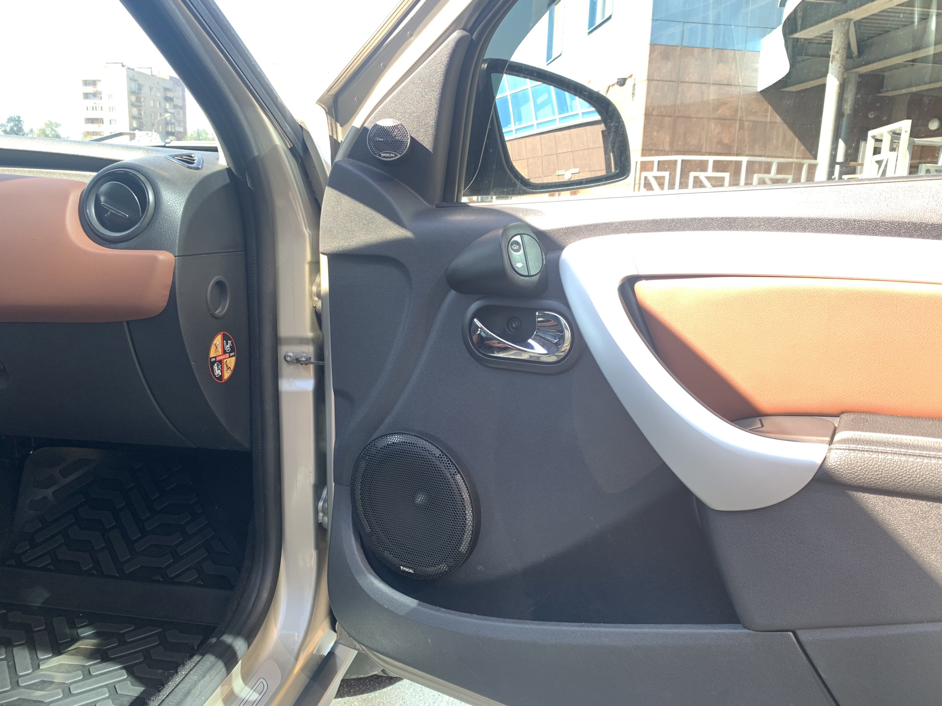 Музыка Focal — Lada Ларгус, 1,6 л, 2018 года | автозвук | DRIVE2