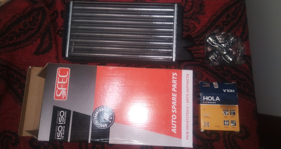 Новый радиатор печки от Audi за 350р. Замена термостата и крестовины ...