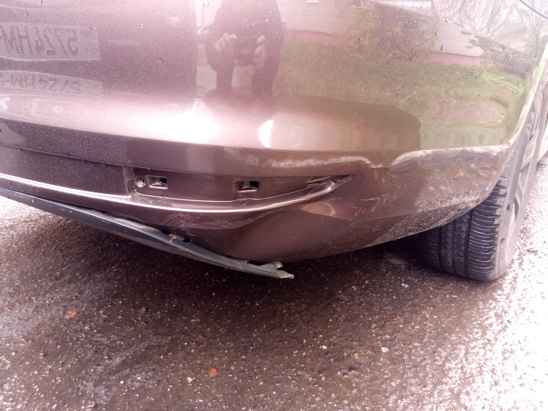 Притер задний бампер — Volkswagen Jetta VI, 1,4 л, 2016 года | ДТП | DRIVE2