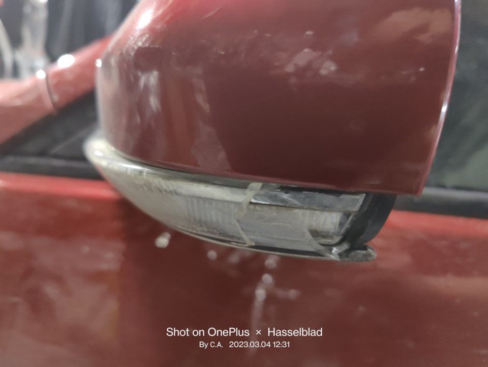 Замена повторителя указателя поворота в боковом зеркале — Cadillac ATS ...