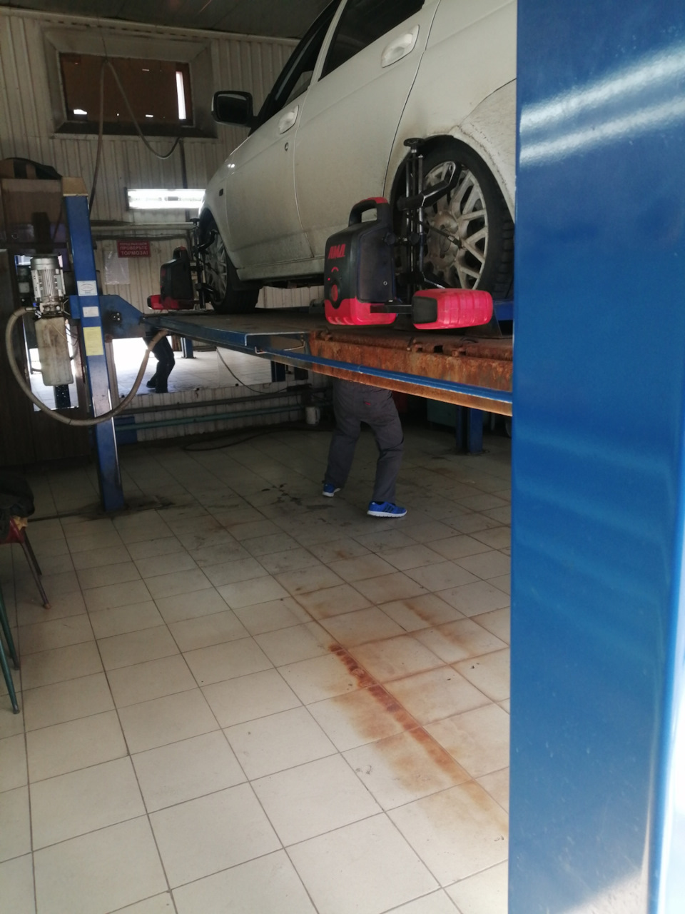 Сход развал — Lada Приора хэтчбек, 1,6 л, 2012 года | визит на сервис ...