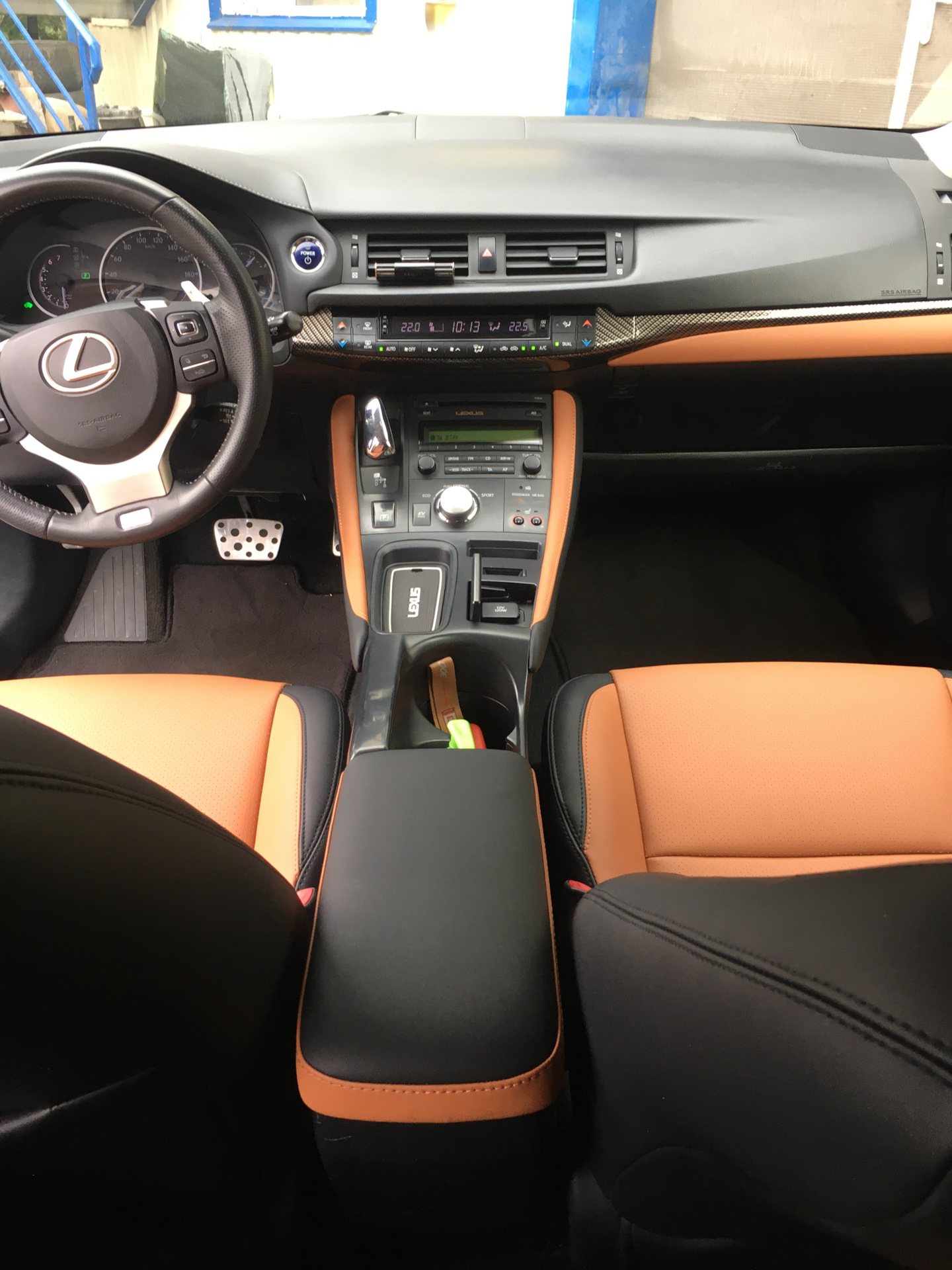 Салон — Lexus CT 200h, 1,8 л, 2012 года | тюнинг | DRIVE2