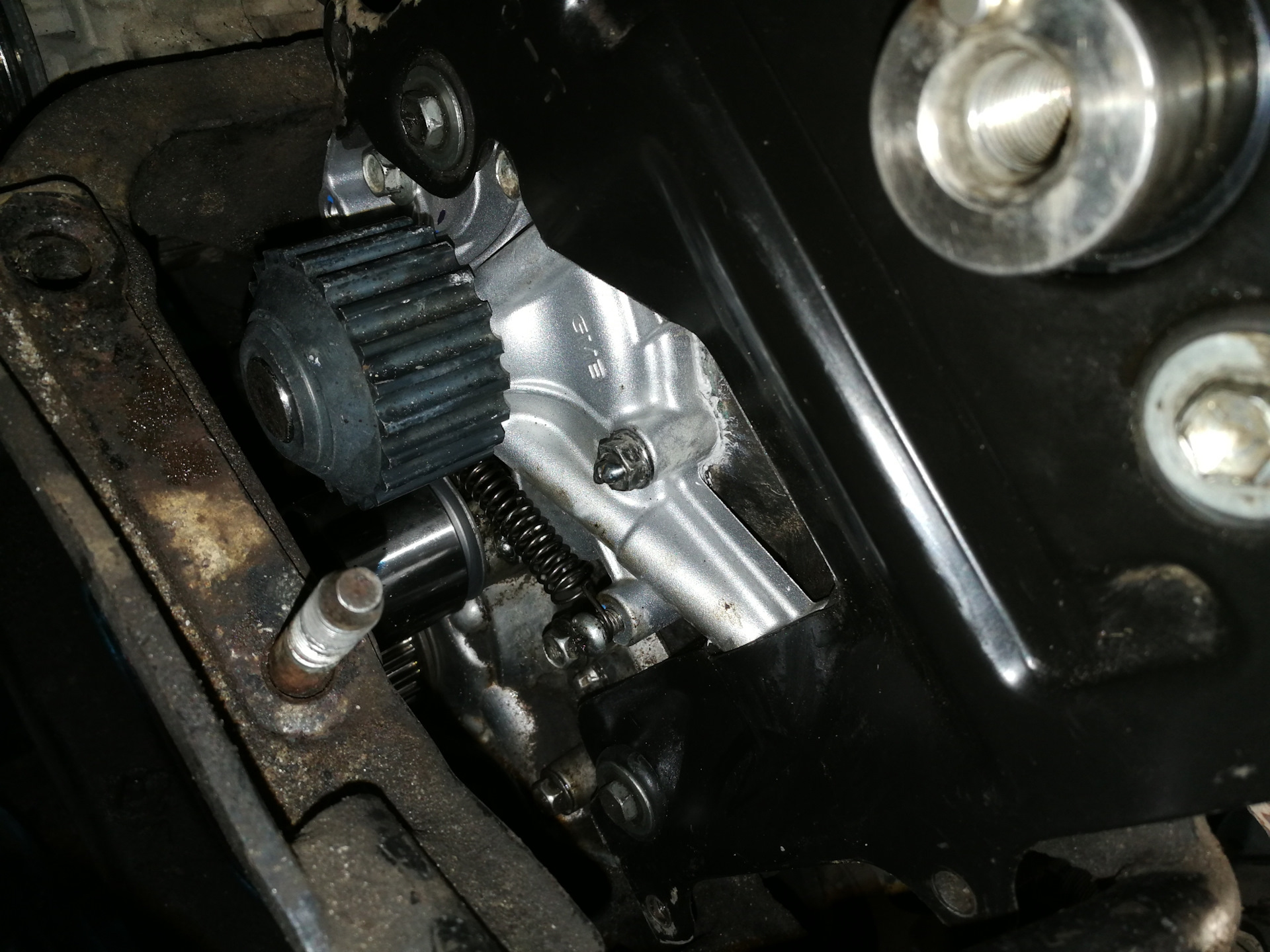 замена помпы daewoo matiz. помпа грм матиз 0. 8. 8. 8.