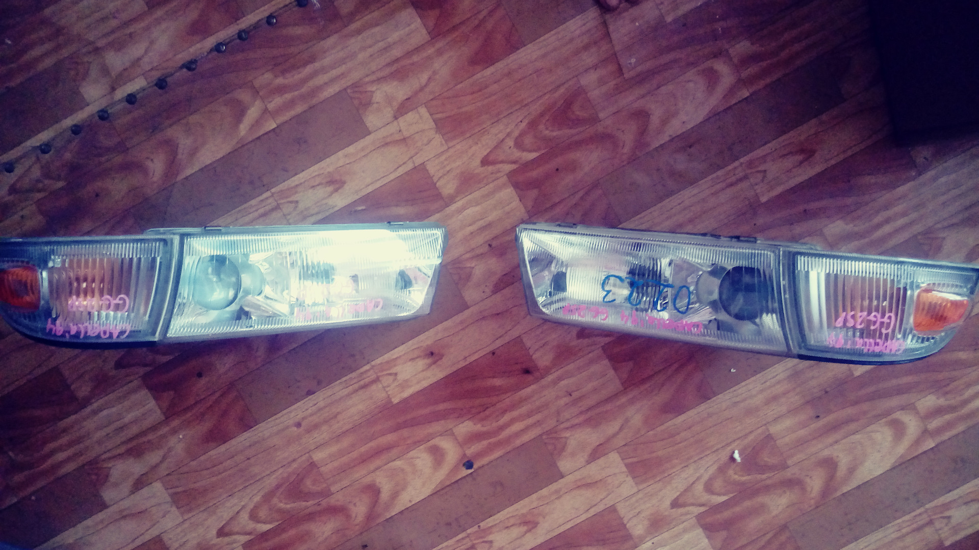 Замена задних тормозных колодок и регулировка ручника — Mercedes-Benz C ...