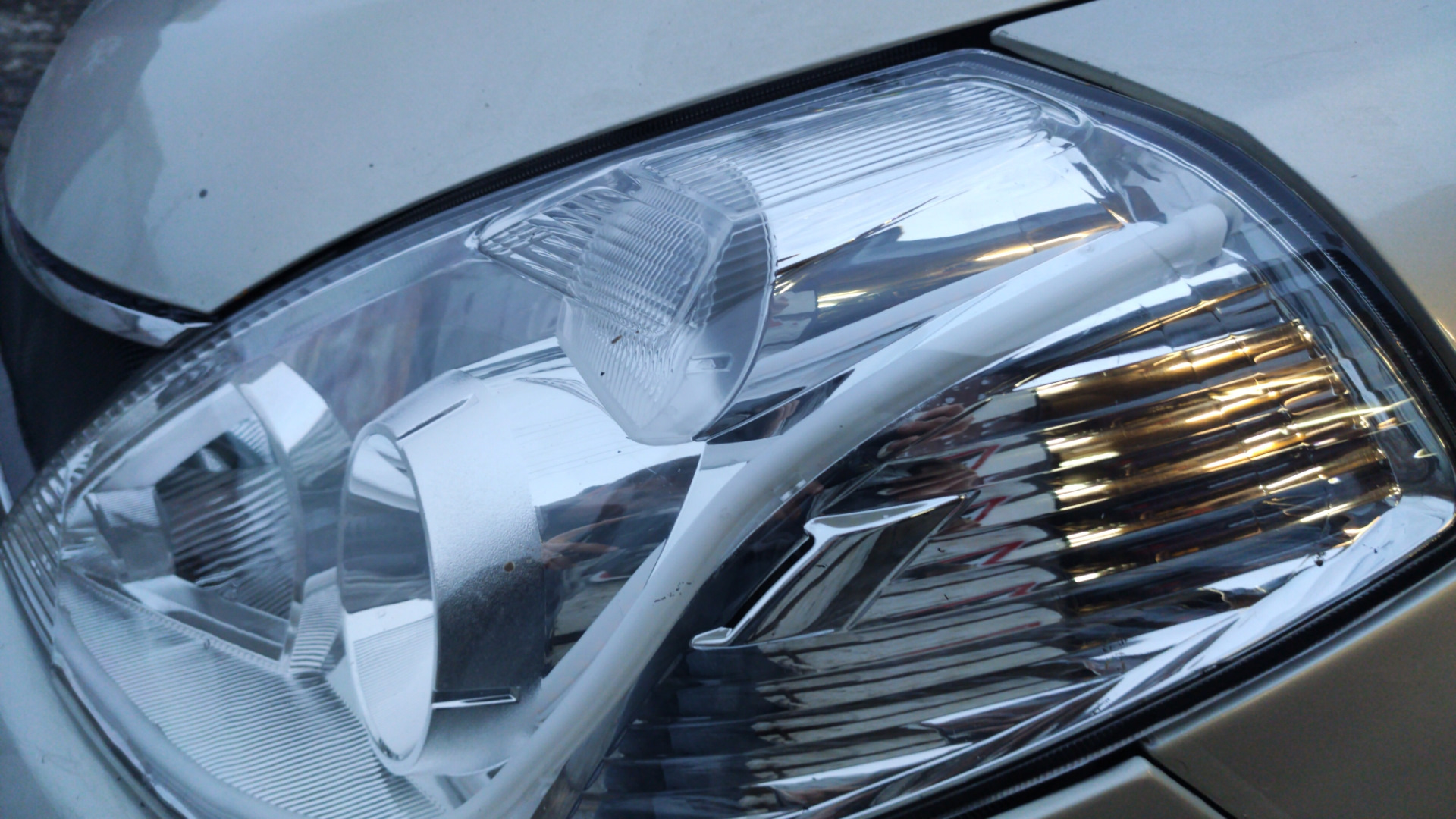 фары на японцев. фара toyota rush. фары на японцев. линзованные фары mitsubishi galant 8. фары на японцев.