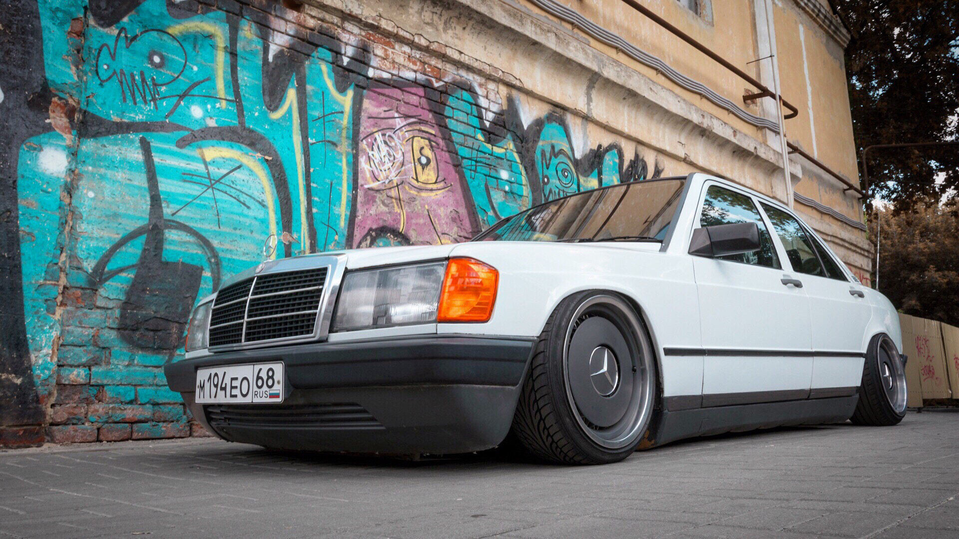 Mercedes Benz 190e ASAP Rocky