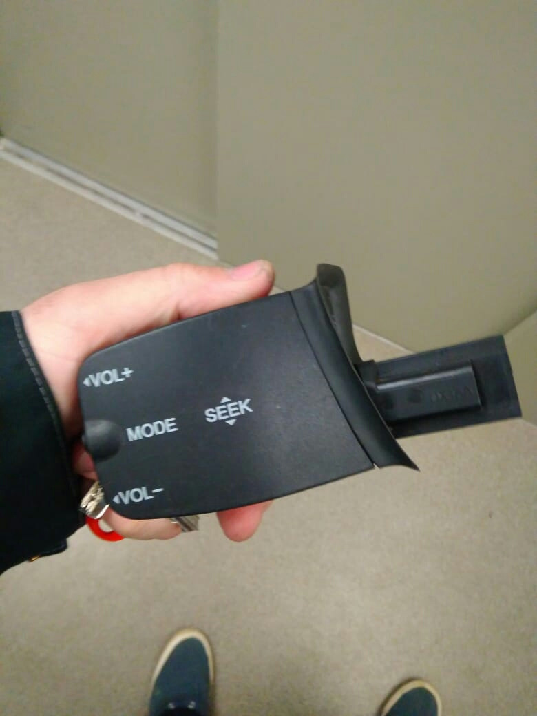 Установка подрулевого джойстика — Ford Focus II Sedan, 1,6 л, 2009 года ...