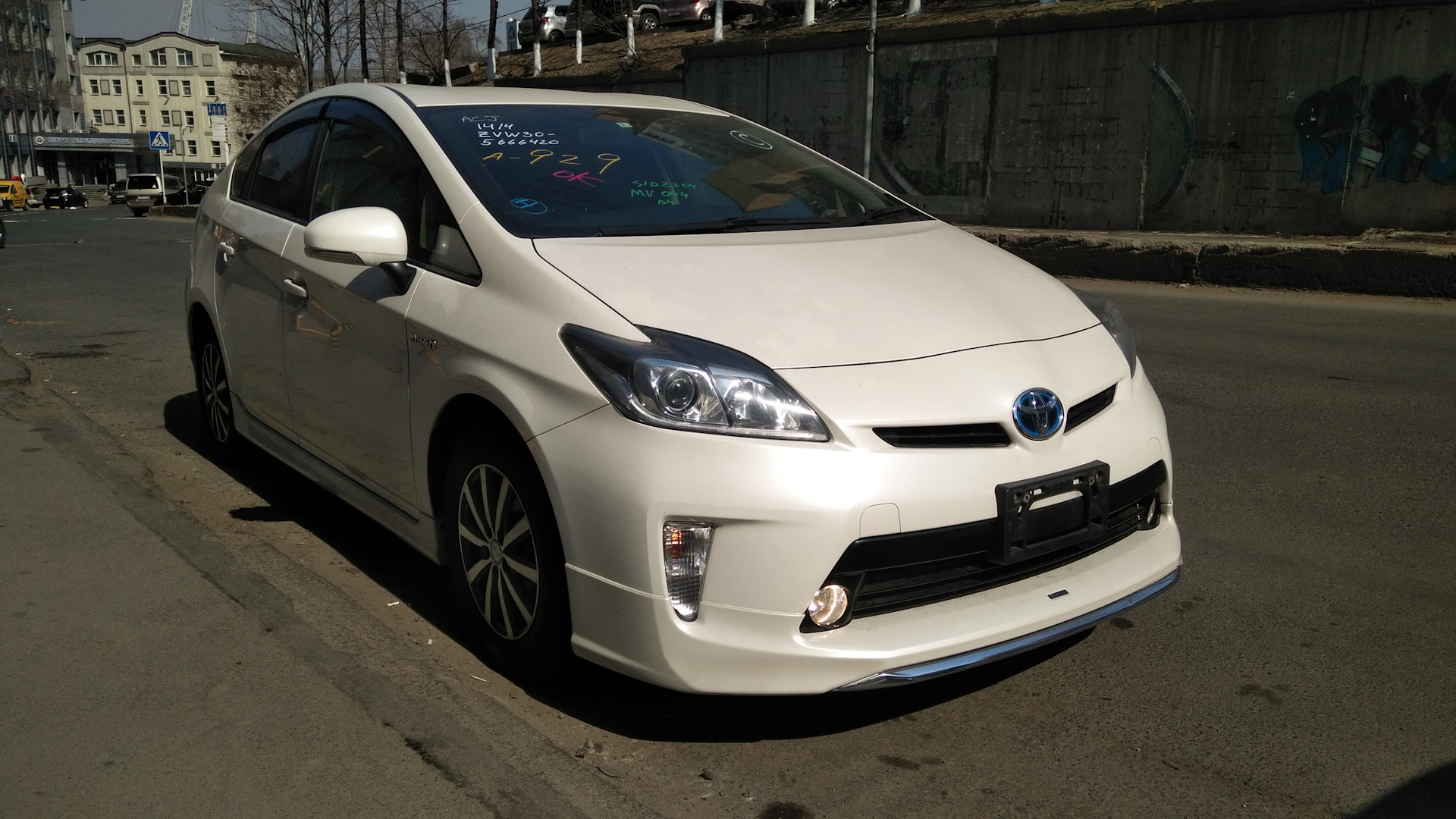 Toyota Prius (30) 1.8 гибридный 2013 | Modellista в перламутре на DRIVE2