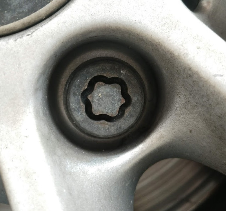 Потерял секретку — DRIVE2