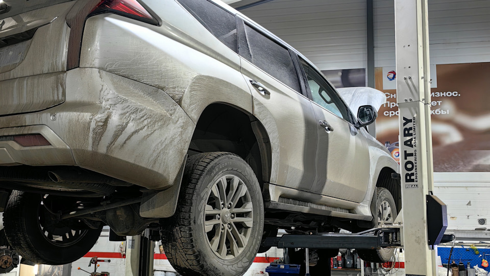 Mitsubishi Pajero Sport Березка