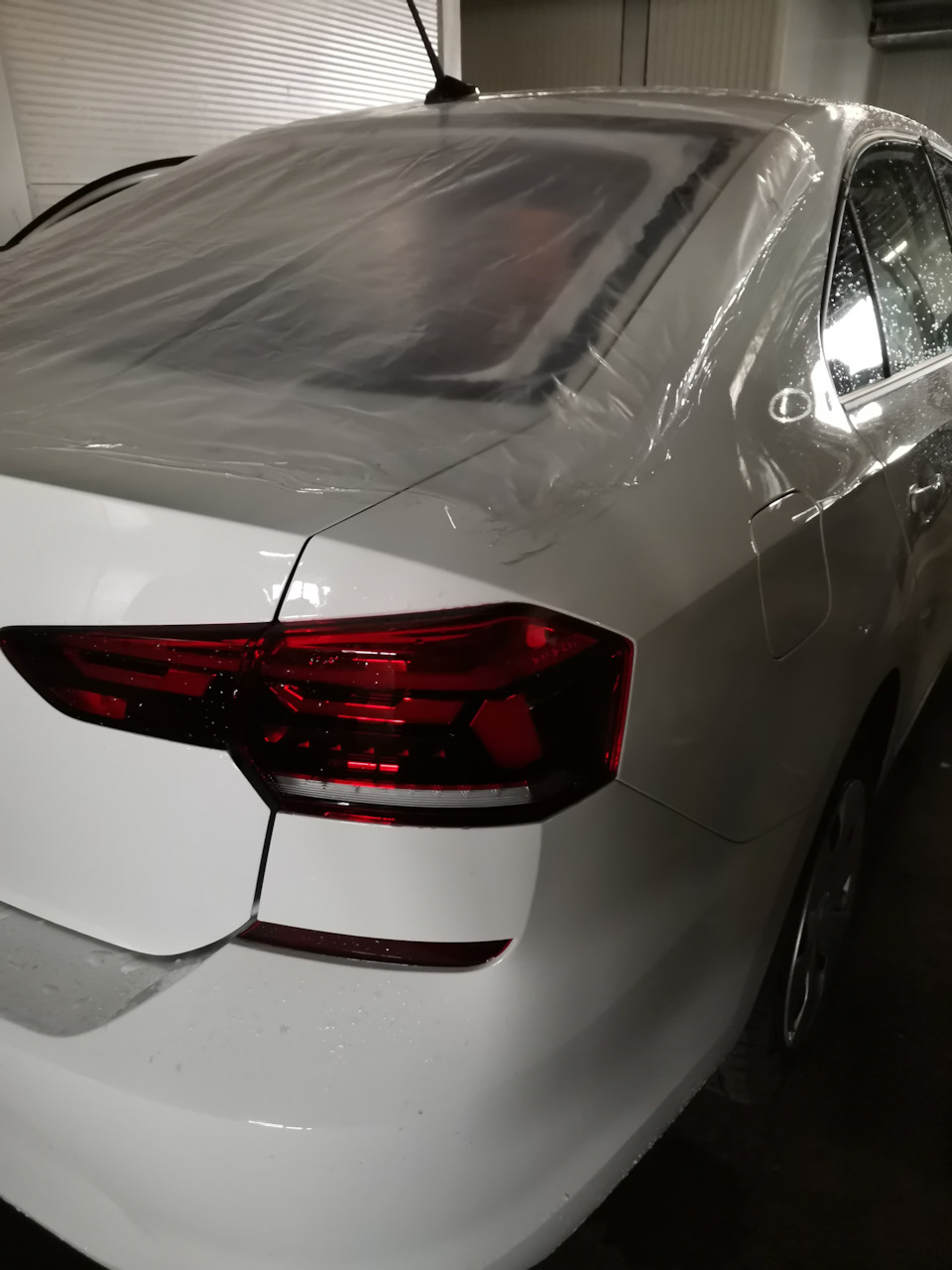 Лопнуло заднее стекло (ч.2) + давление в шинах — Volkswagen Polo ...