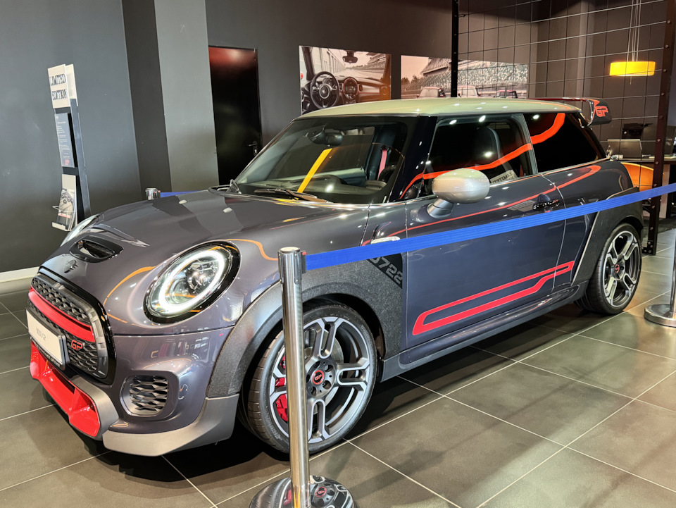 1 — BMW 3 series (G20)