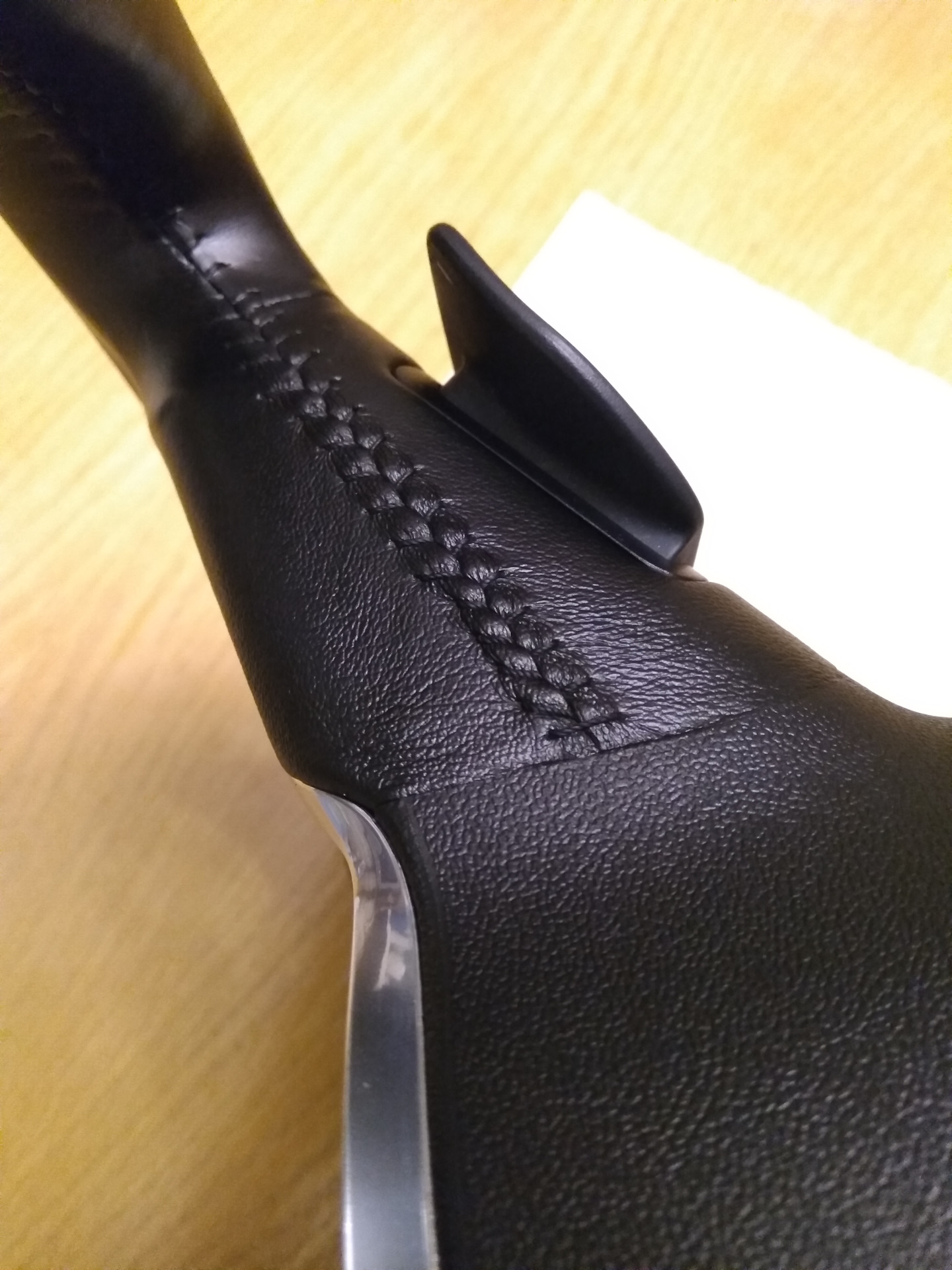Покраска руля Motip Leather Paint — Audi A8 (D3), 4,2 л, 2003 года ...