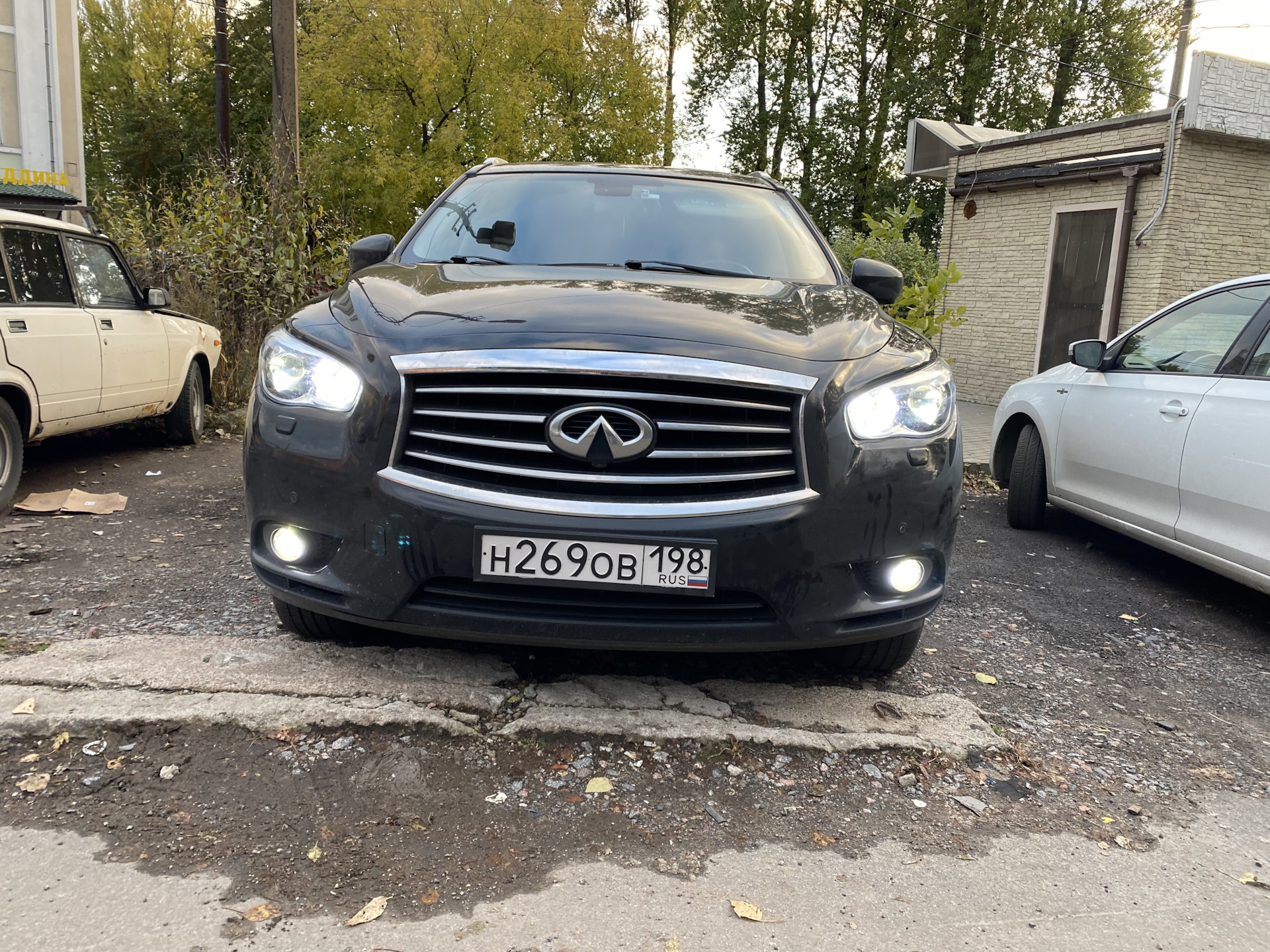 Замена Ксенона + подготовка к покраске и антихрому — Infiniti JX, 3,5 л,  2013 года | тюнинг | DRIVE2