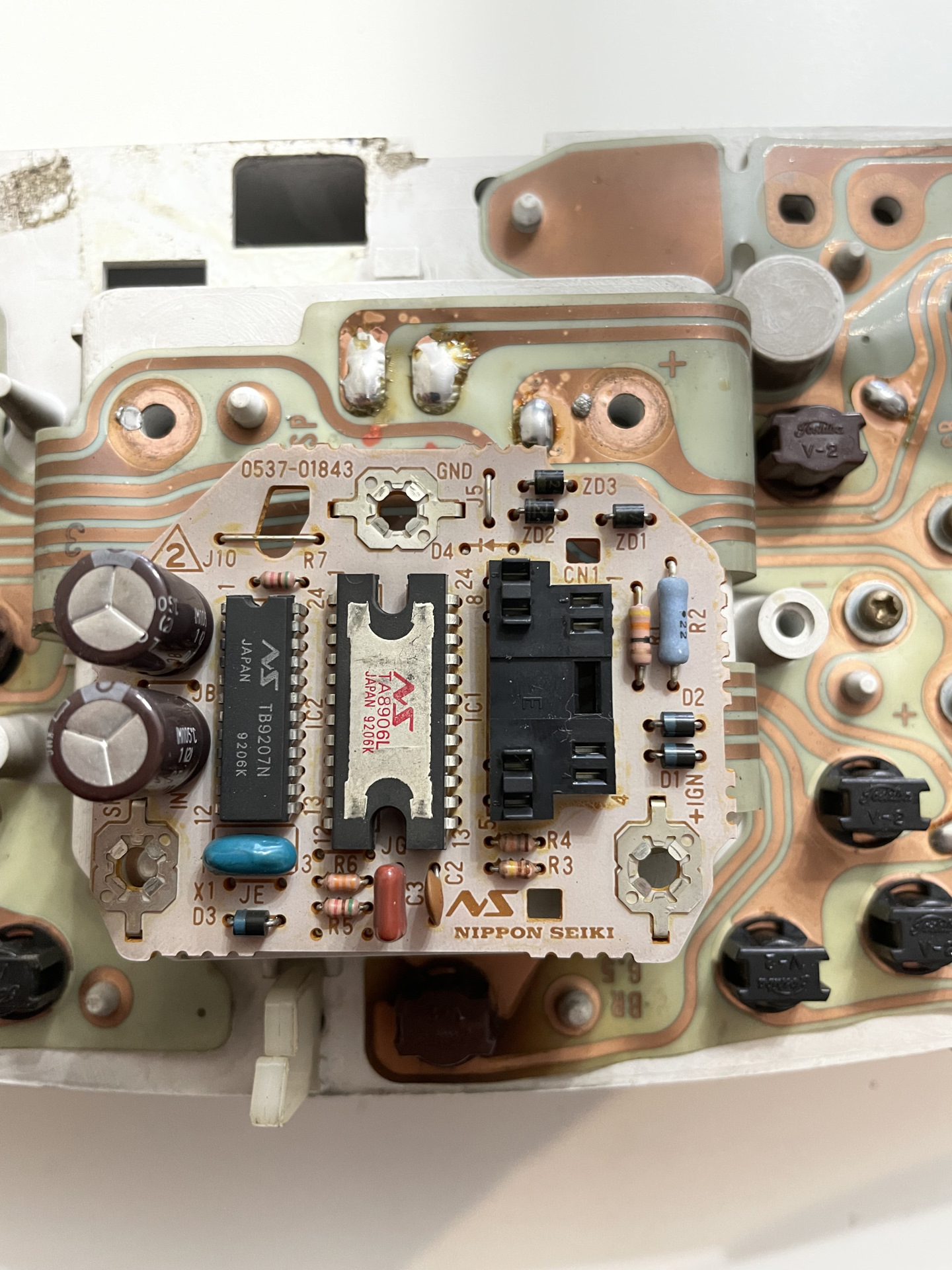 Глючит спидометр (решено) — Honda Civic Hatchback (5G), 1,8 л, 1992 ...