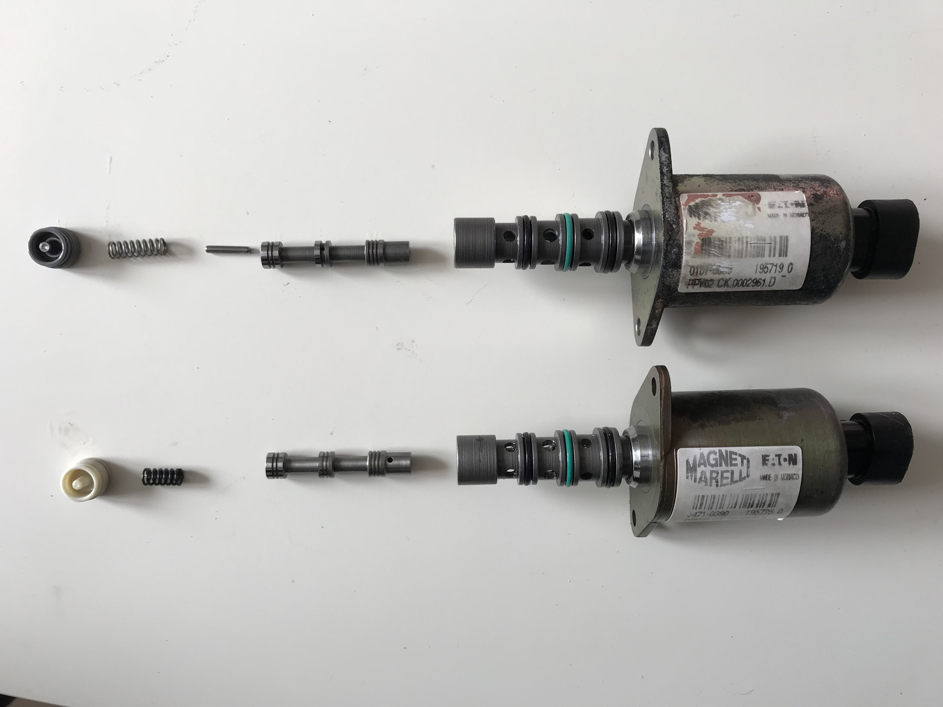 Selespeed. Клапан сцепления и клапан выбора передач — FIAT Stilo, 2,4 л ...