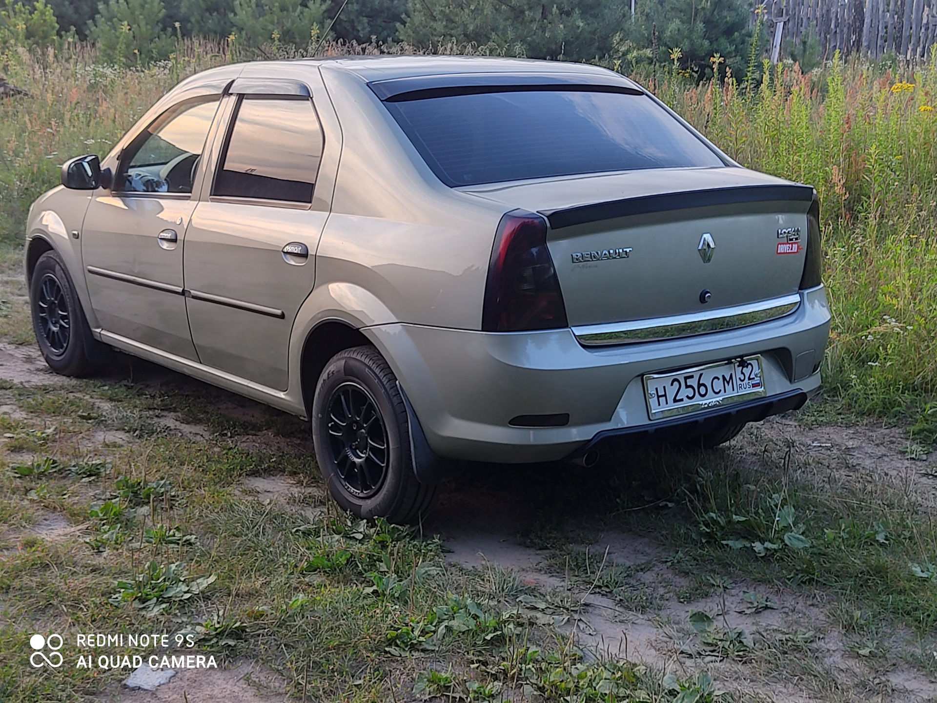 рено логан драйв 2. рено логан на драйв 2. дрон легковые автомобили рено логан 1. рено логан drive2. логан 1 завышенный.