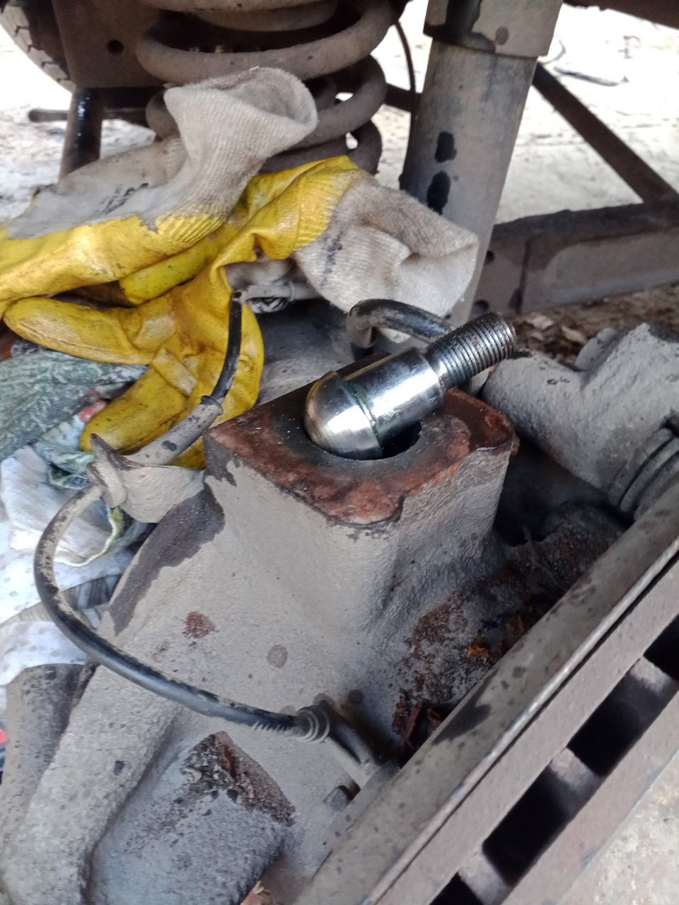 Не продавливаются масленки (дополнено) — УАЗ Patriot, 2,7 л, 2017 года ...