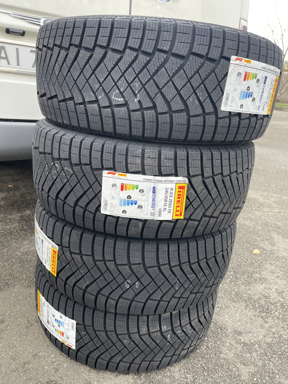 Ice zero fr 235 55 r19. Ice Zero 285/50 r20 116t. 285/50r20 116h Ice Zero.