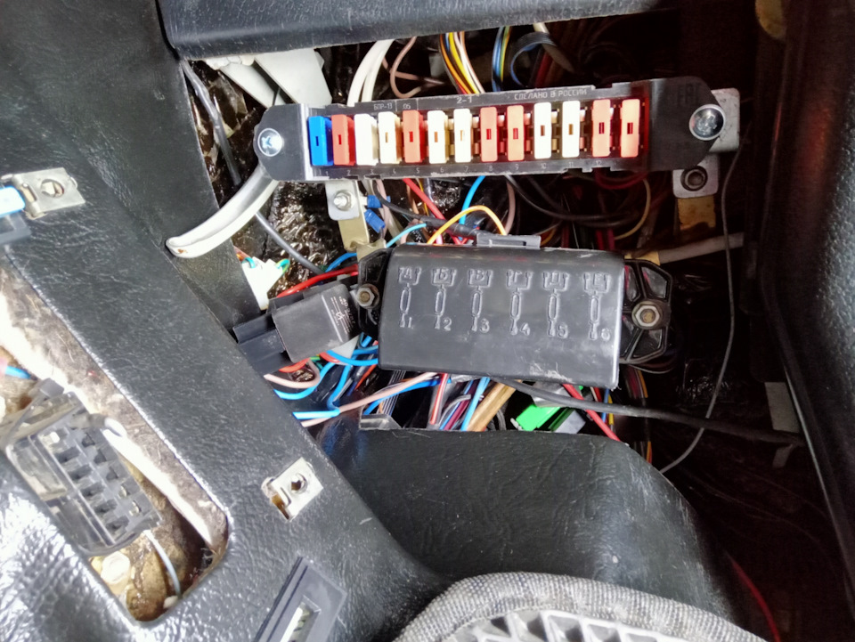 Блок предохранителей — Lada 2131, 1,7 л, 2003 года | своими руками | DRIVE2