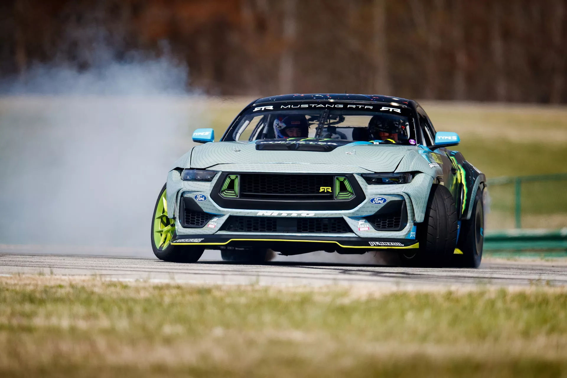 Gittin Jr Mustang 2012