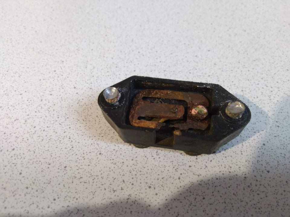 Не совсем типичная поломка — Lada 21099, 1,5 л, 1995 года | своими ...