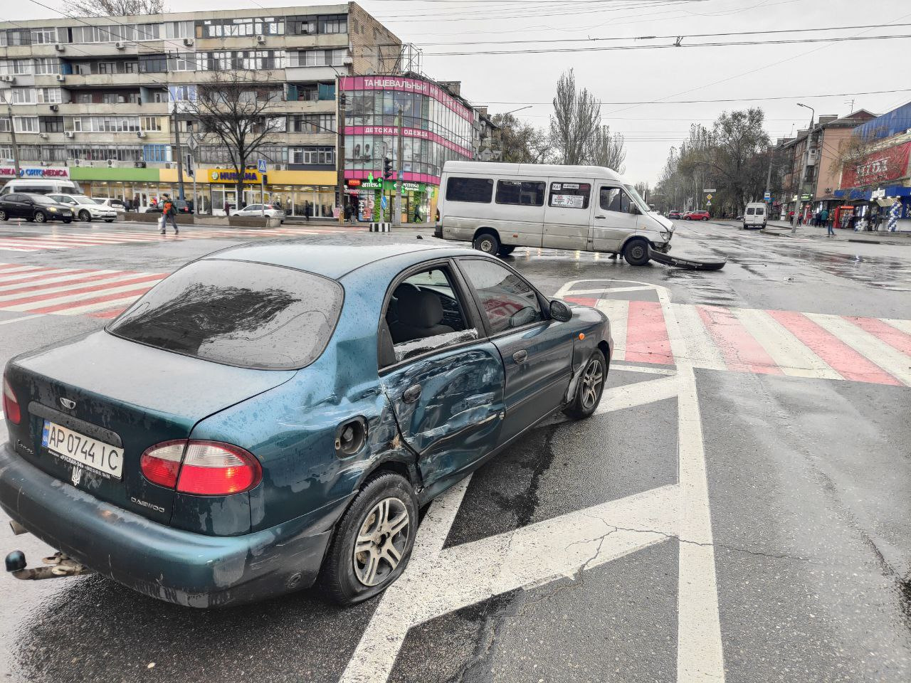 Дай ни второй. Дай ни второй