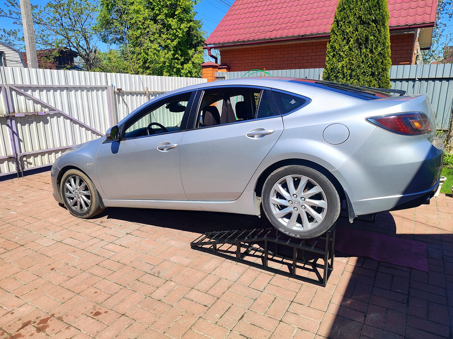 Замена выхлопа, или новые сюрпризы и приключения — Mazda 6 (2G) GH, 2 л,  2008 года | своими руками | DRIVE2