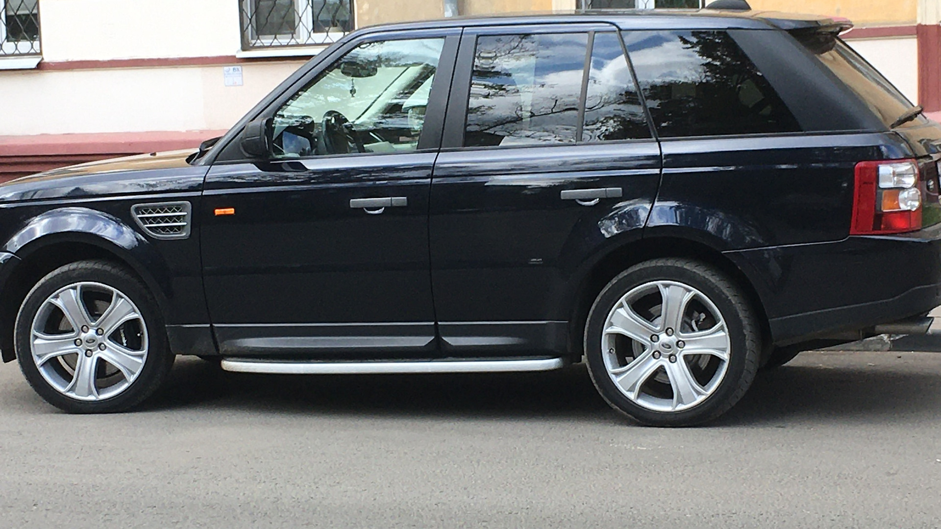 Land Rover Range Rover Sport (1G) 4.2 бензиновый 2006 | 4.2 супер  supercharger на DRIVE2