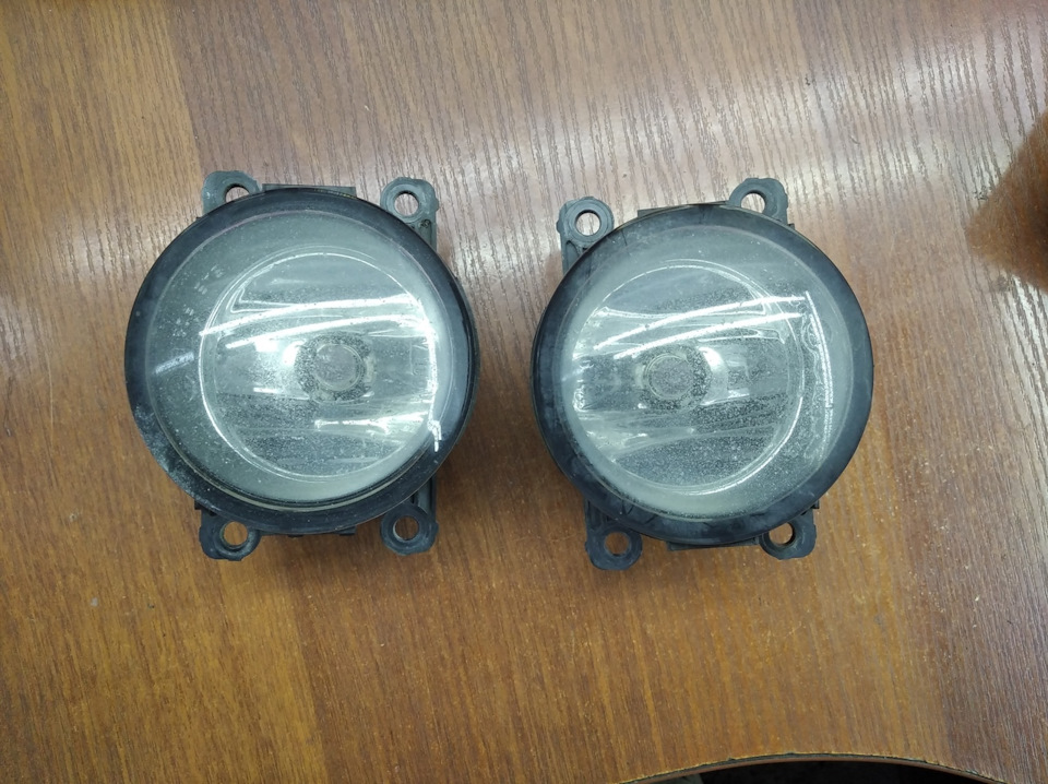 Полировка фар. Замена штатных линз Valeo на Hella 3R. — Renault Laguna ...