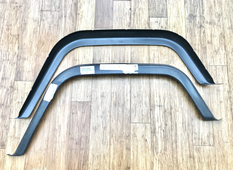 И вот редчайшие железки в моих руках — Toyota Land Cruiser 40