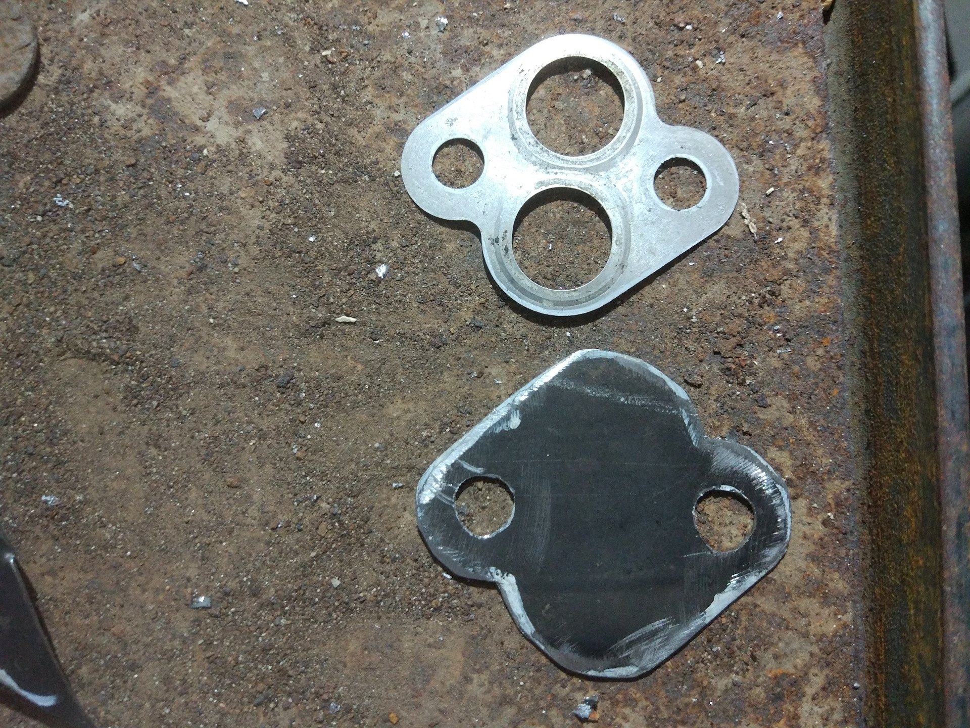 Заглушка egr hyundai santa fe 06. Заглушка клапана егр лачетти 1. Как правильно заглушить клапан. 6. Заглушка егр туксон 2008 дизель.