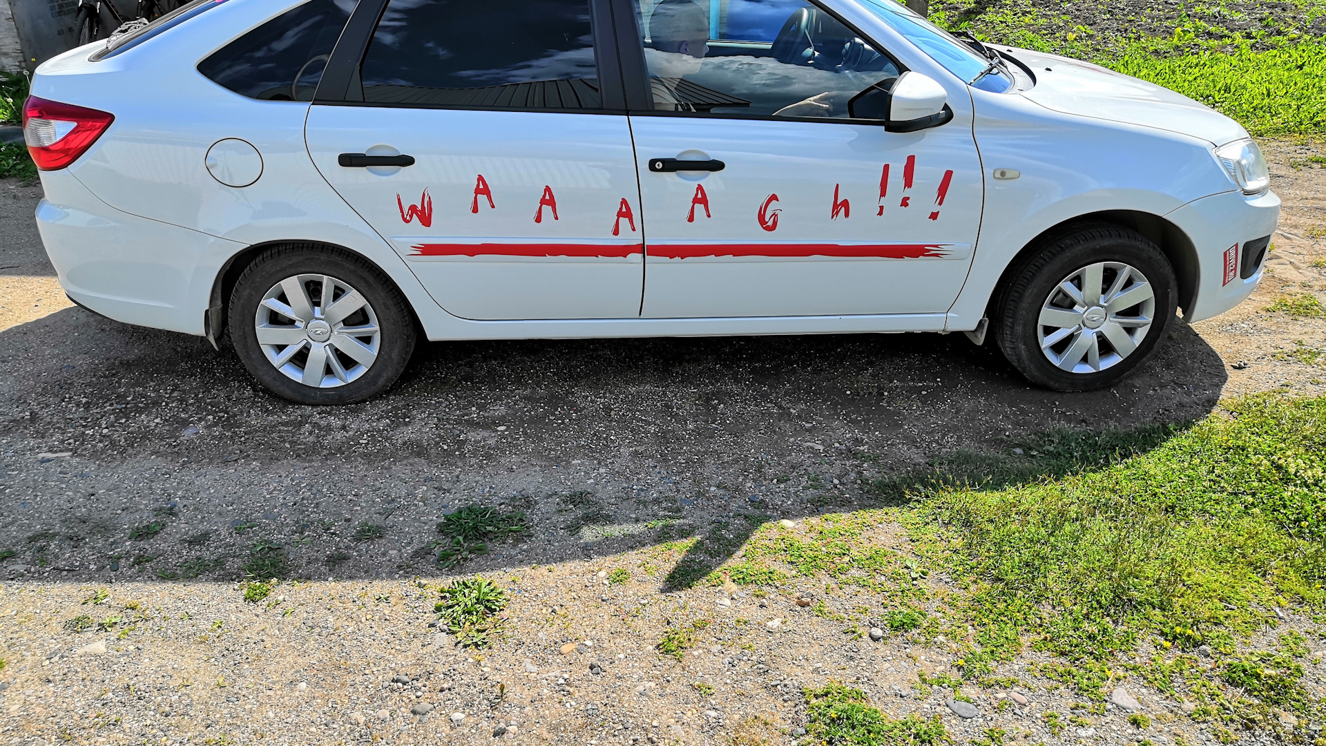 Lada Гранта лифтбек 1.6 бензиновый 2016 | 106 лошадей на роботе на DRIVE2