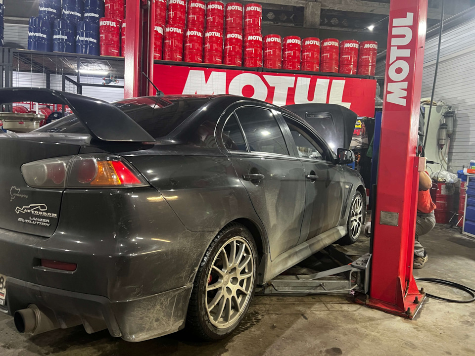 Замена масла в роботе Mitsubishi Evolution X Powershift 6dct470 — Motul ...