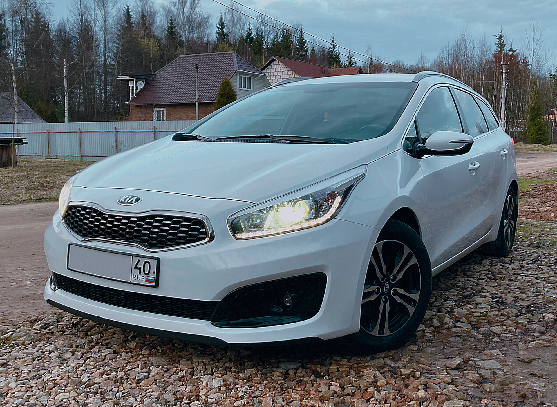 Bi-led, антихром и новые колёса — KIA Ceed SW (2G), 1,6 л, 2018 года |  другое | DRIVE2