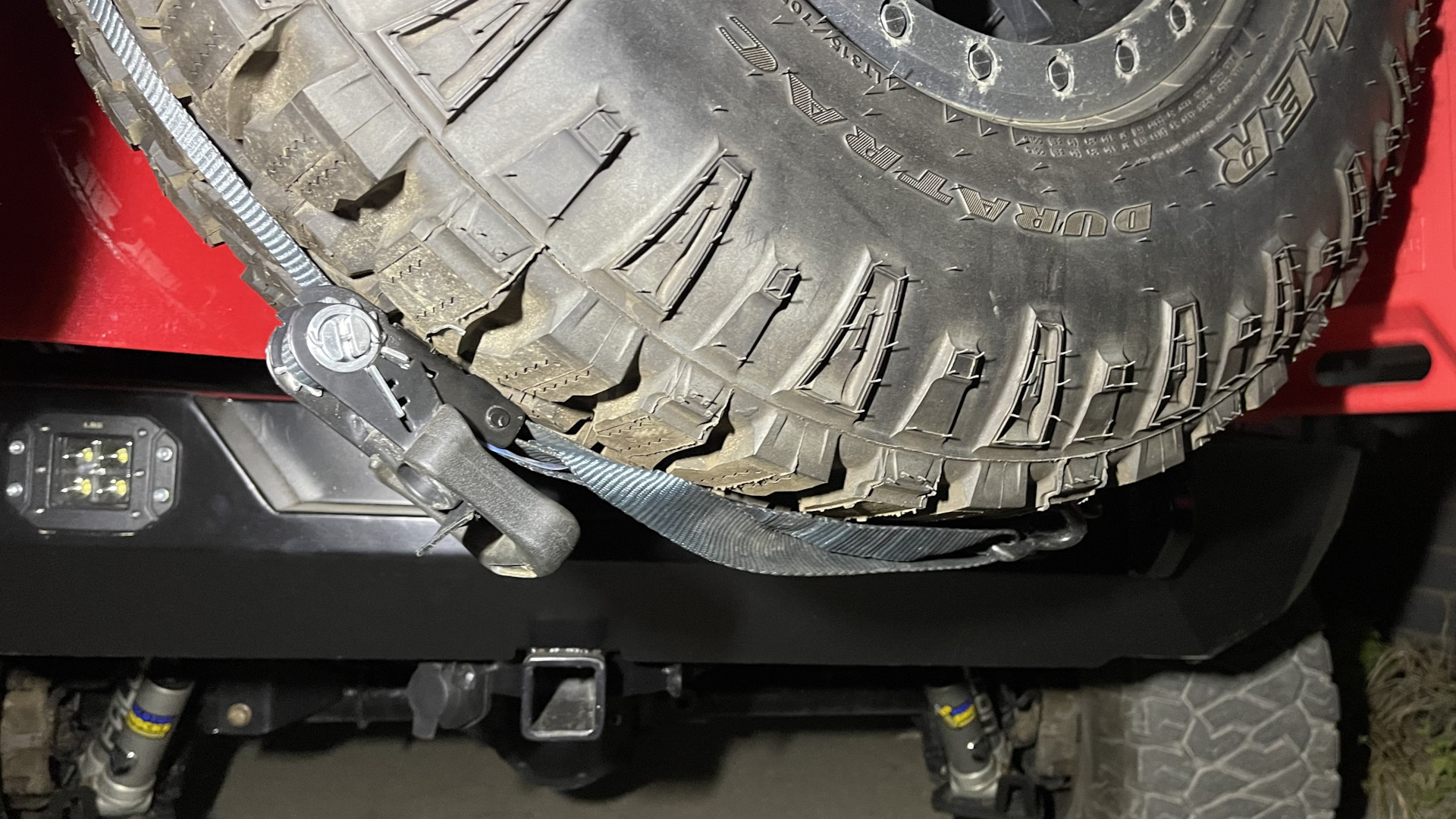 Крепление экспедиционных канистр — Jeep Wrangler (JK), 3,6 л, 2012 года ...