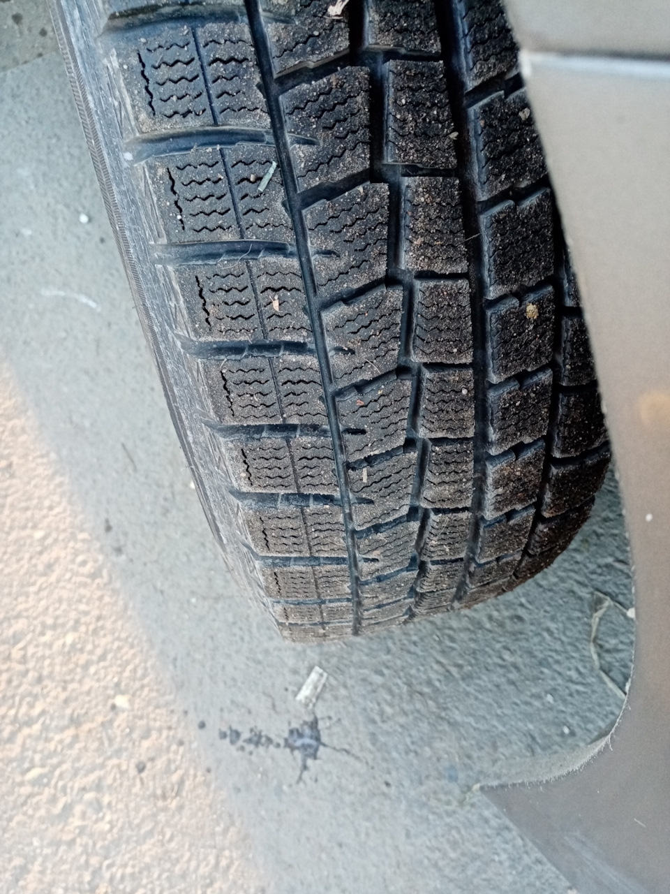 Шиномонтаж. Dunlop 185 /65 R15 — Nissan Wingroad (Y12), 1,8 л., 2005 ...