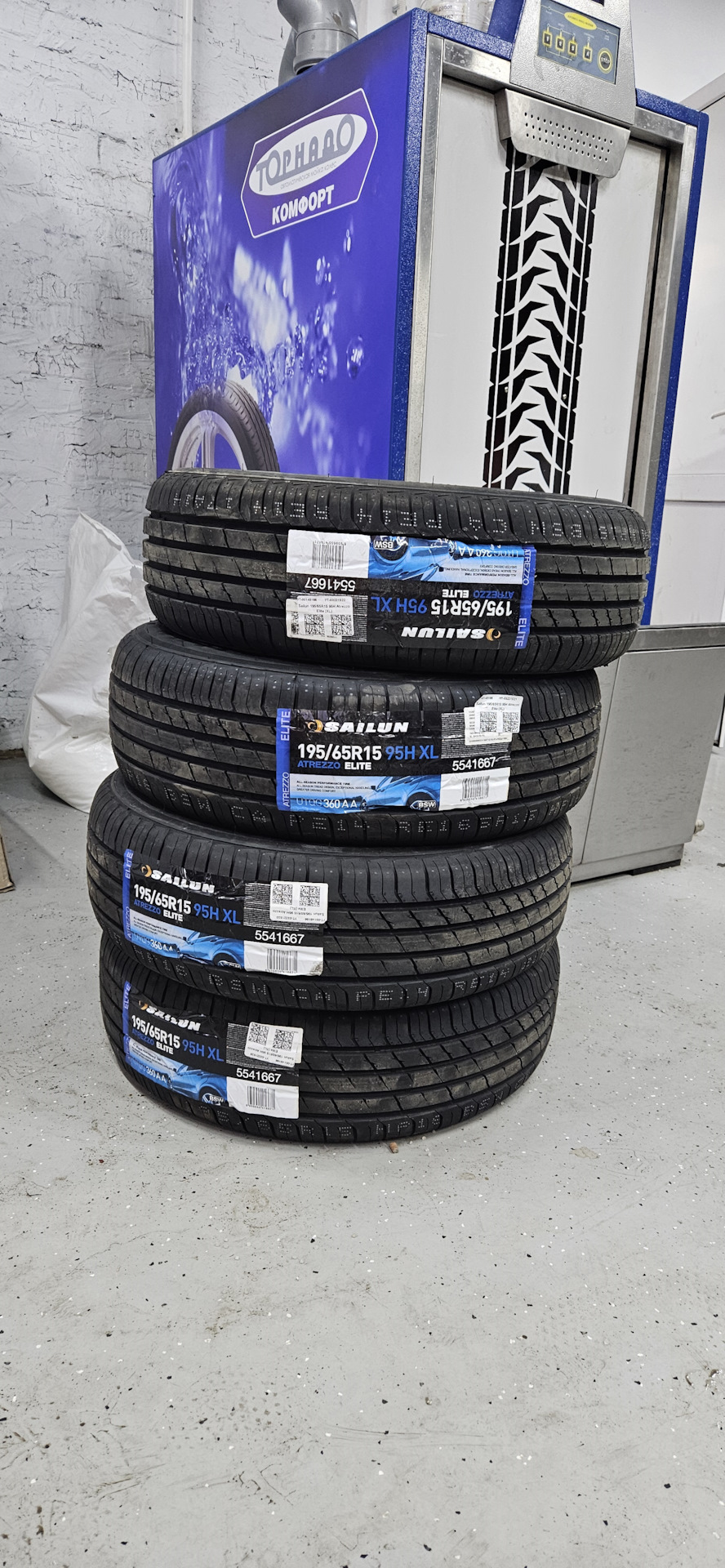 Летняя резина Sailun Atrezzo Elite 195/65 R15 95H — KIA Rio 5-door (3G ...