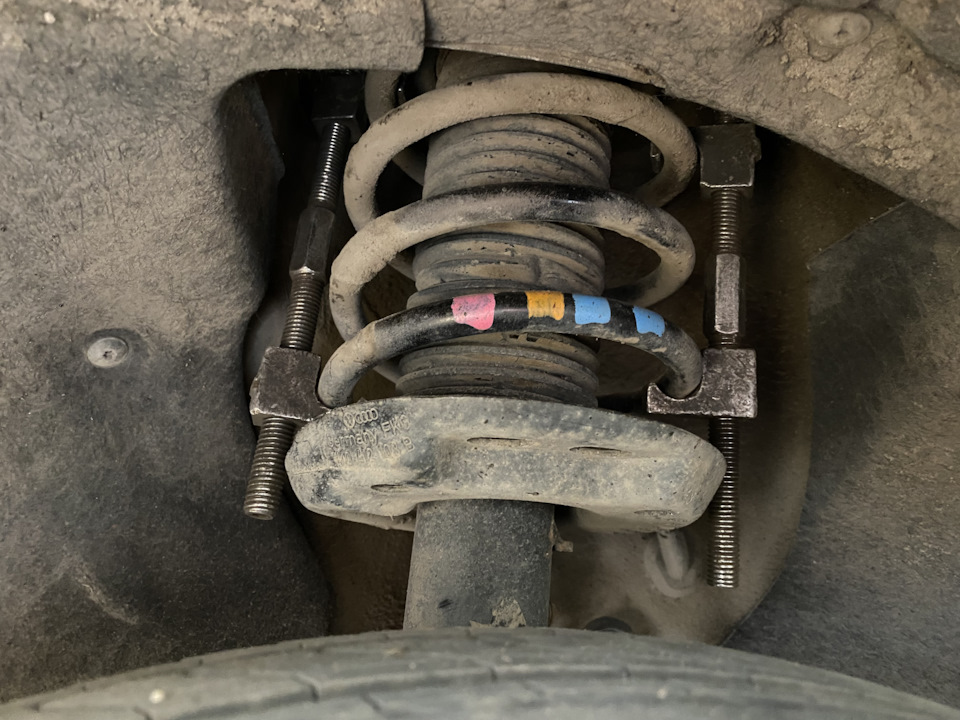 Смазка опорных подшипников не снимая стойки — Skoda Octavia A5 Mk2, 1,6 ...