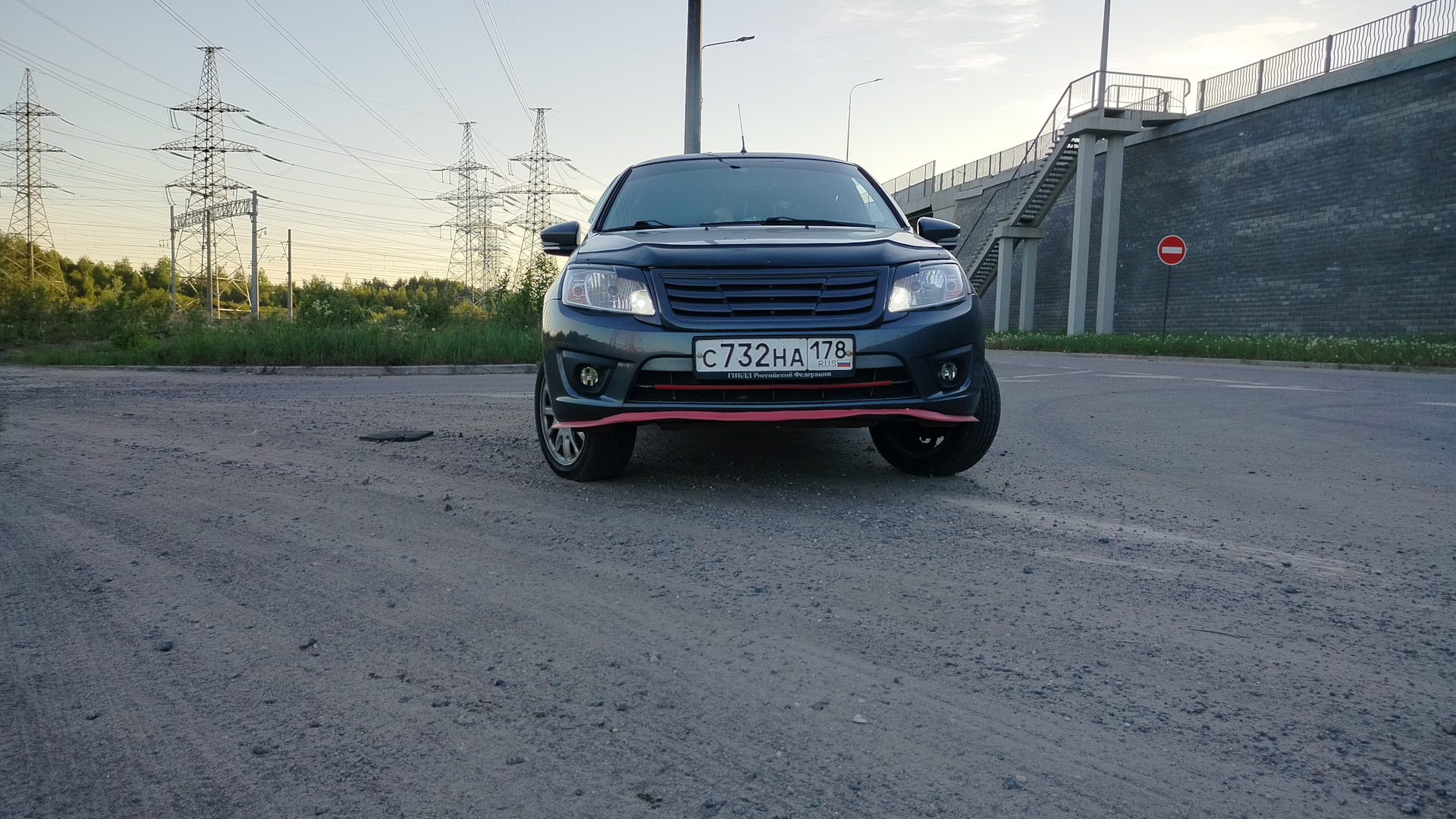 Lada Гранта лифтбек 1.6 бензиновый 2015 | 21917 - 42-713 люкс на DRIVE2