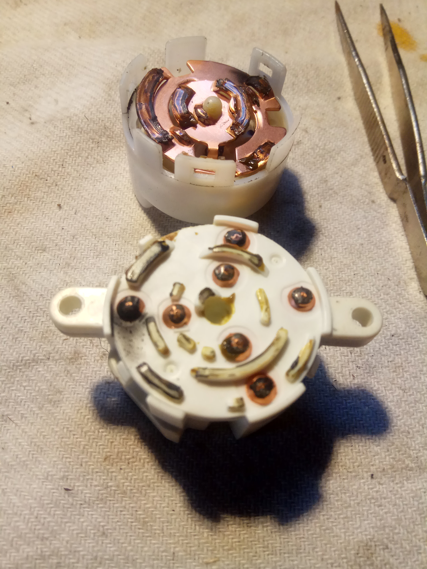 Не крутит стартер (замок зажигания) и по мелочи. — Nissan Almera ...