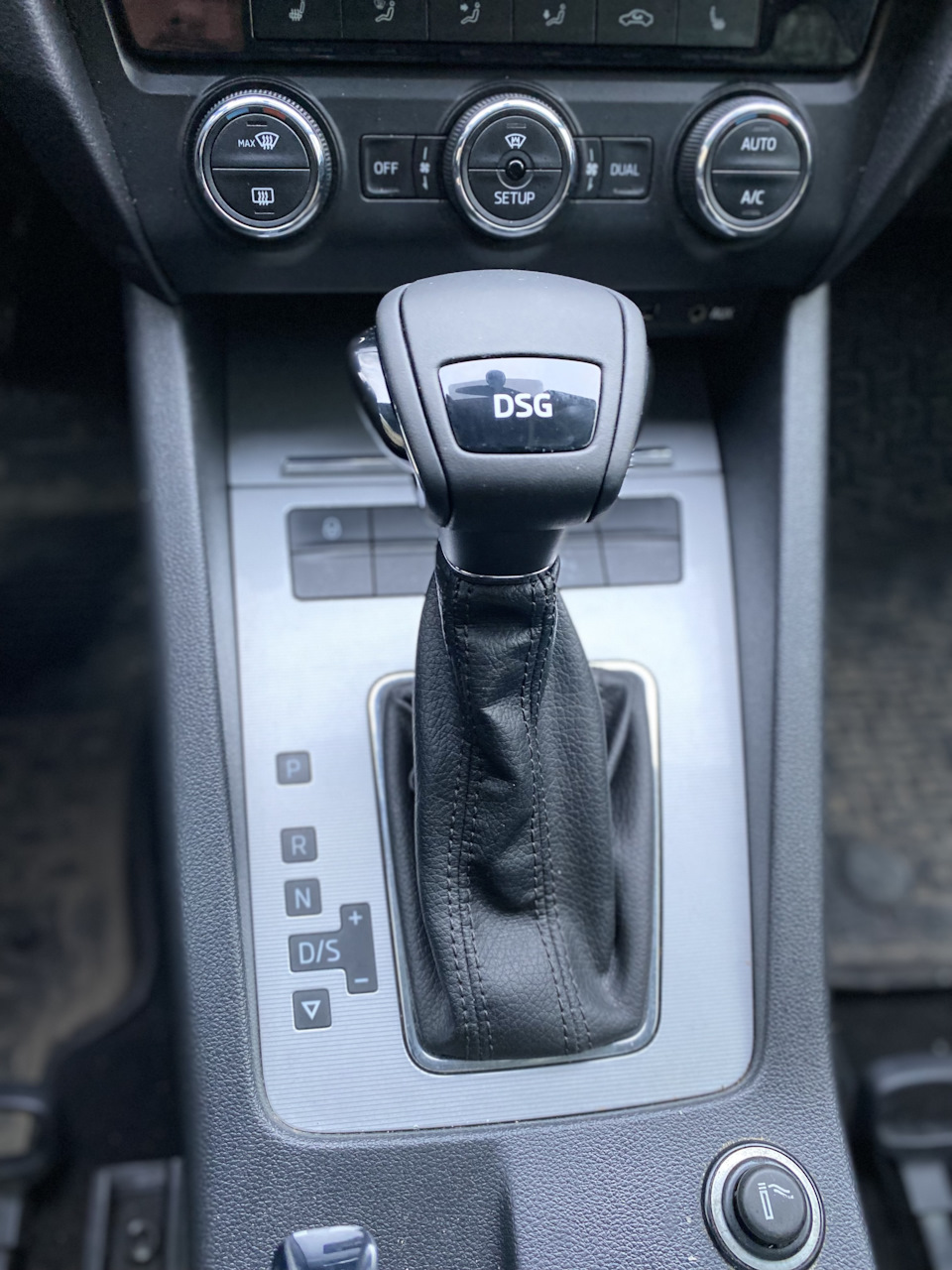 Ручка кпп от Skoda Kodiaq — Skoda Octavia A7 Mk3, 1,8 л, 2014 года ...