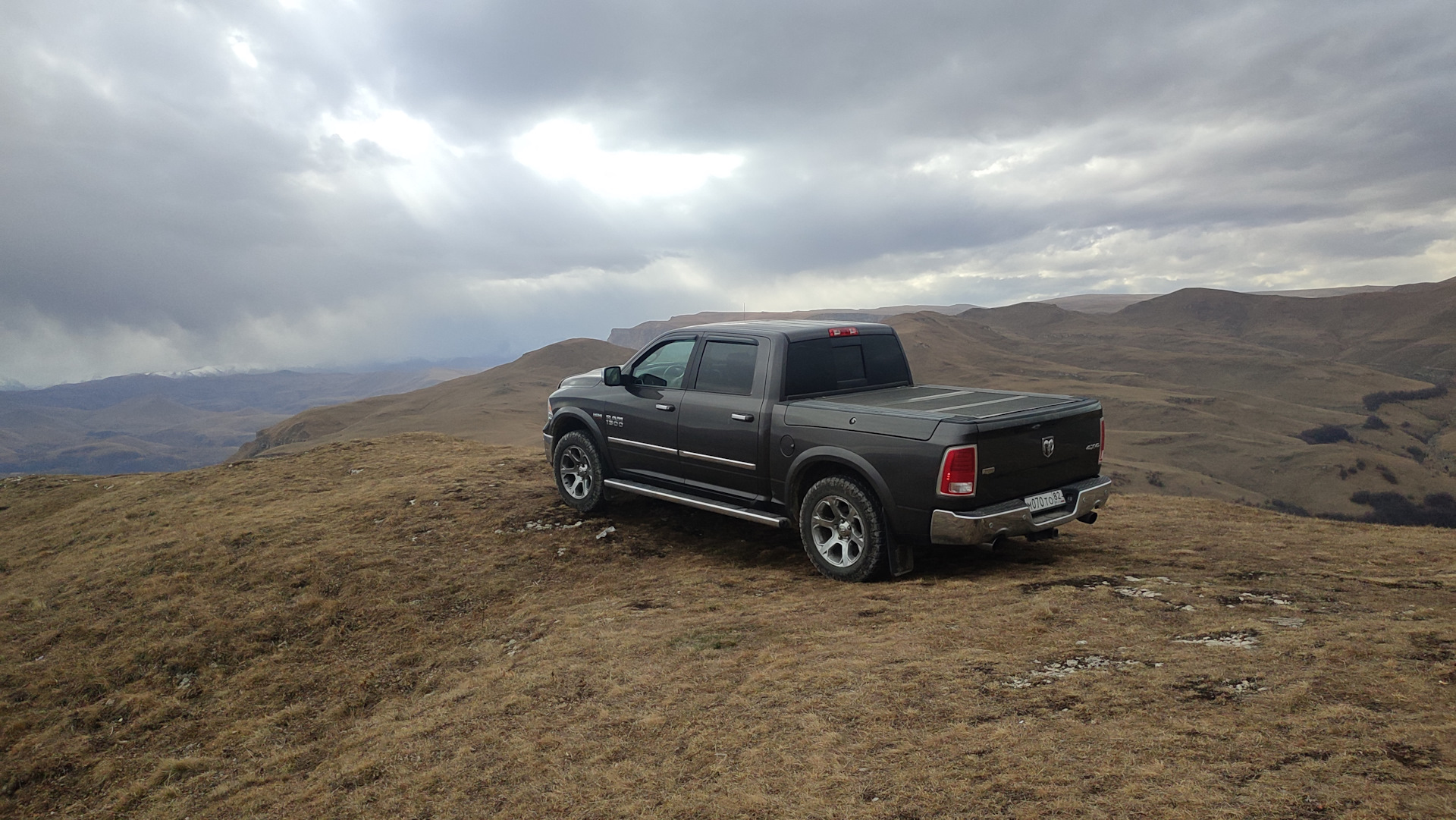 Съездил в горы на Dodge Ram, и решил поставить ГАЗ! Проехал уже 13 000км —  Dodge Ram, 5,7 л, 2014 года | покатушки | DRIVE2