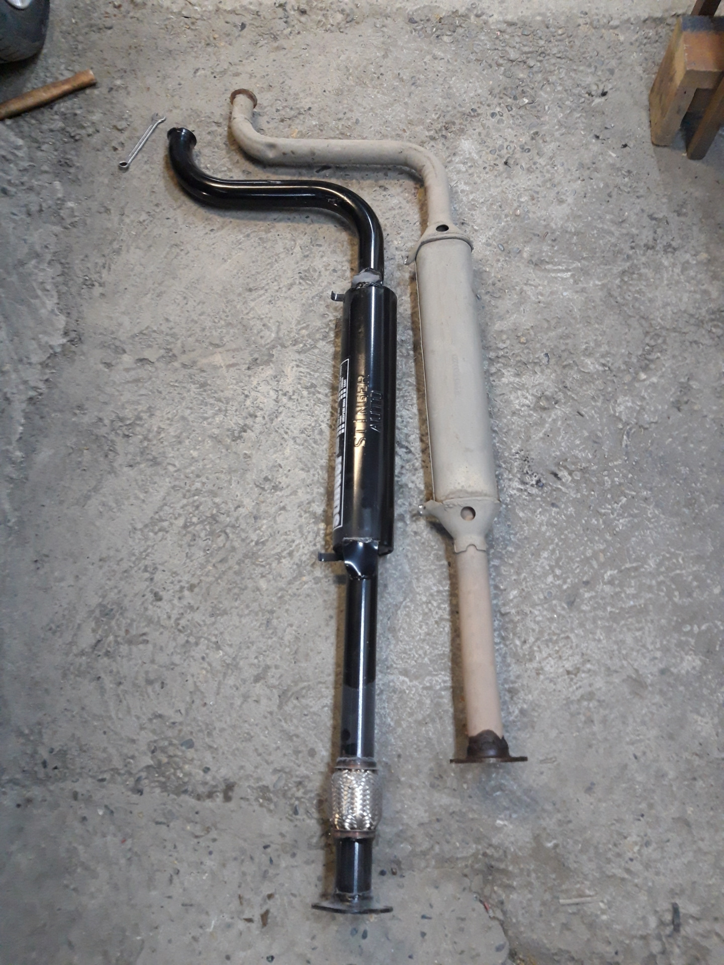 резонатор ваз 21124