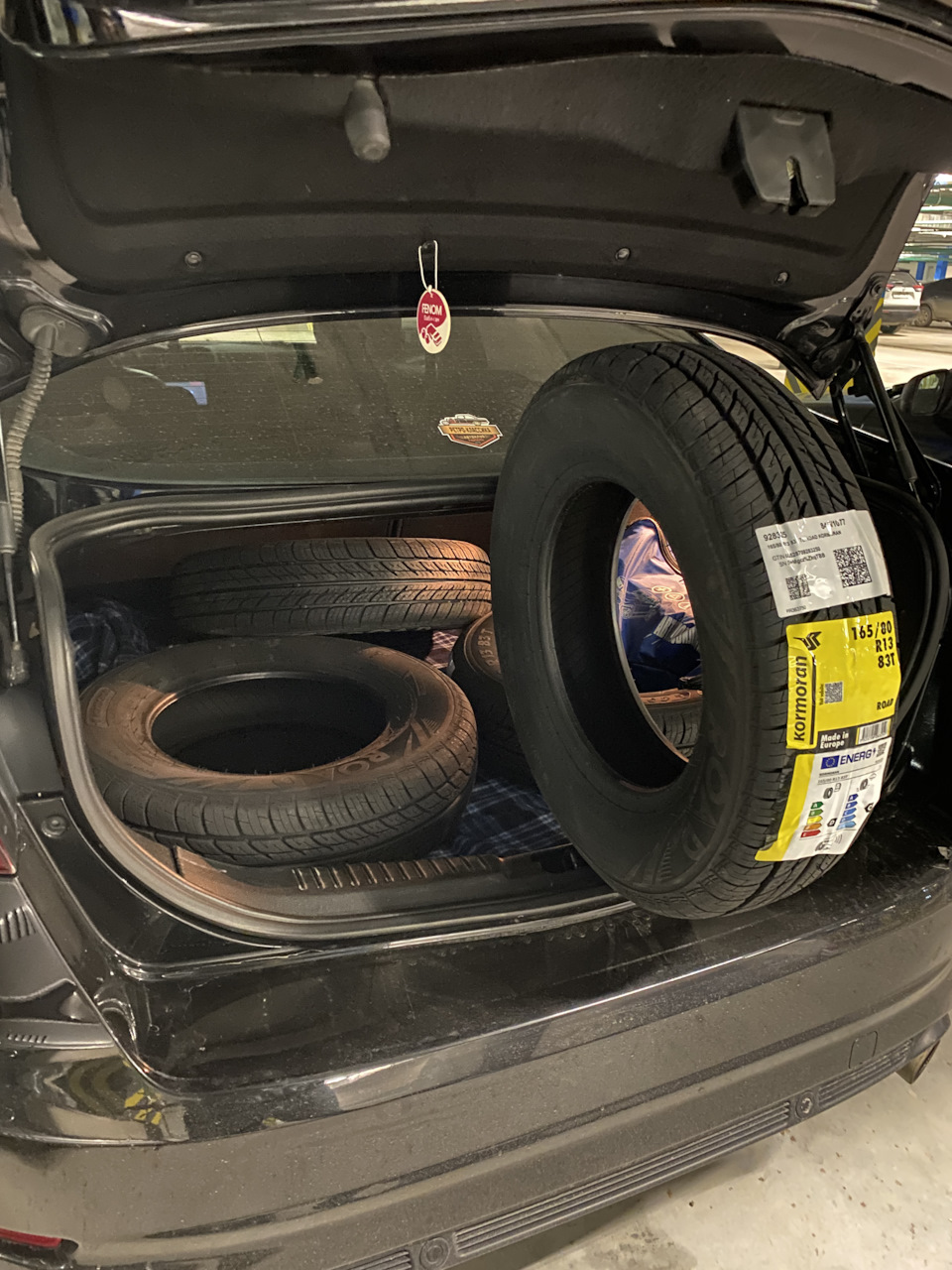 Новая резина на москвич