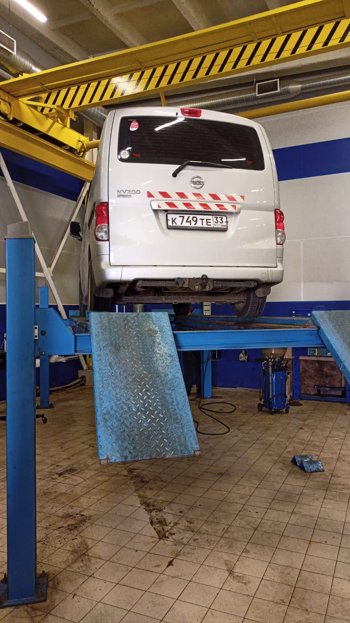 Прокладки на глушитель — Nissan NV200, 1,6 л, 2012 года | визит на ...