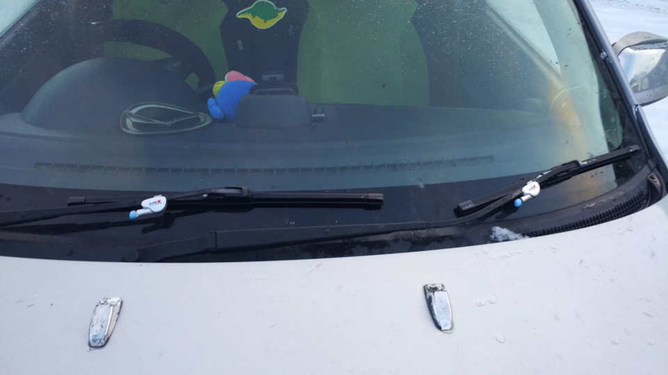 Чтобы резинки дворников не примерзали к стеклу — Mazda Demio (2G), 1,3 ...